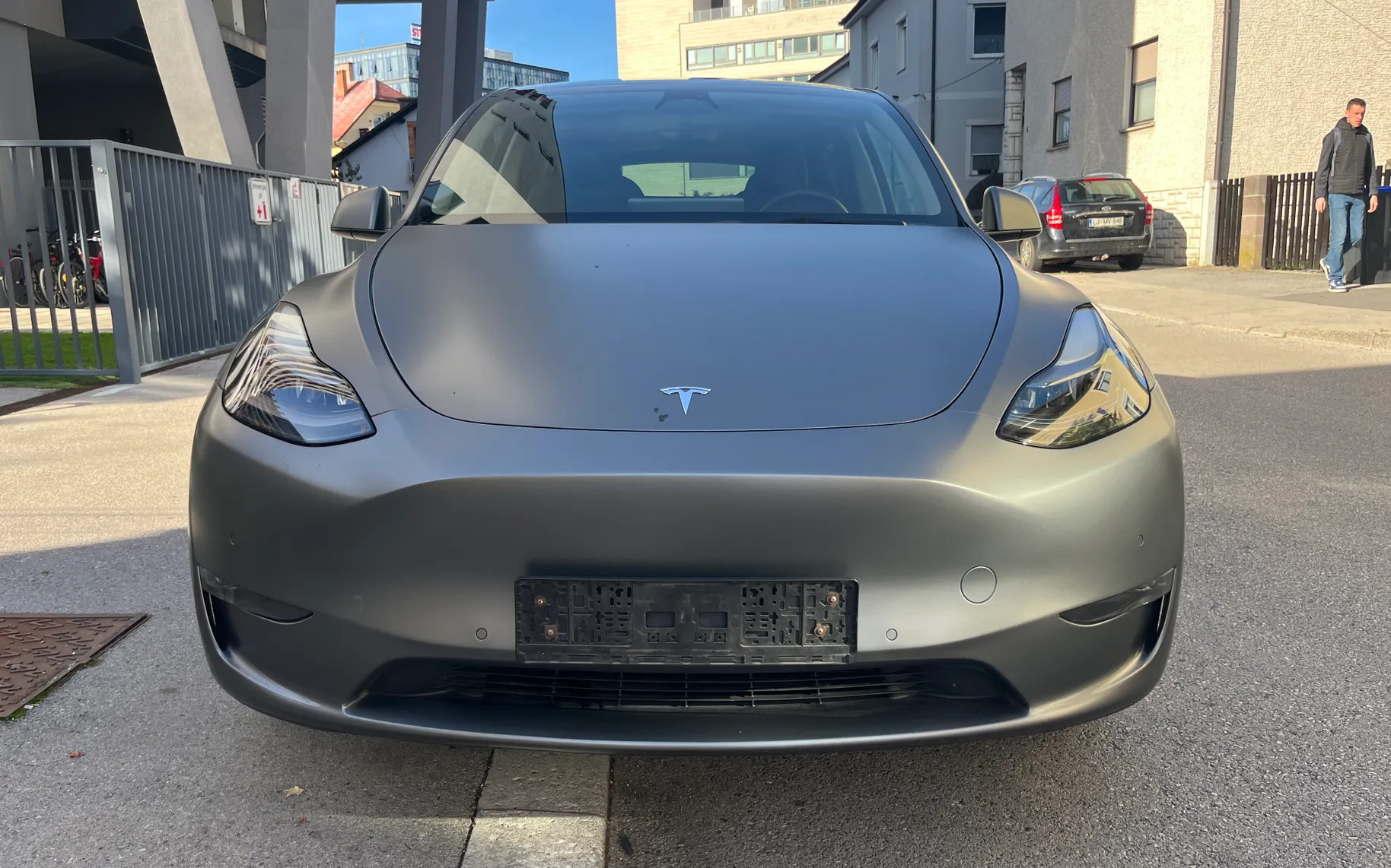 Zunanja slika - Tesla Model Y - 3D3 / 3D7 - 3