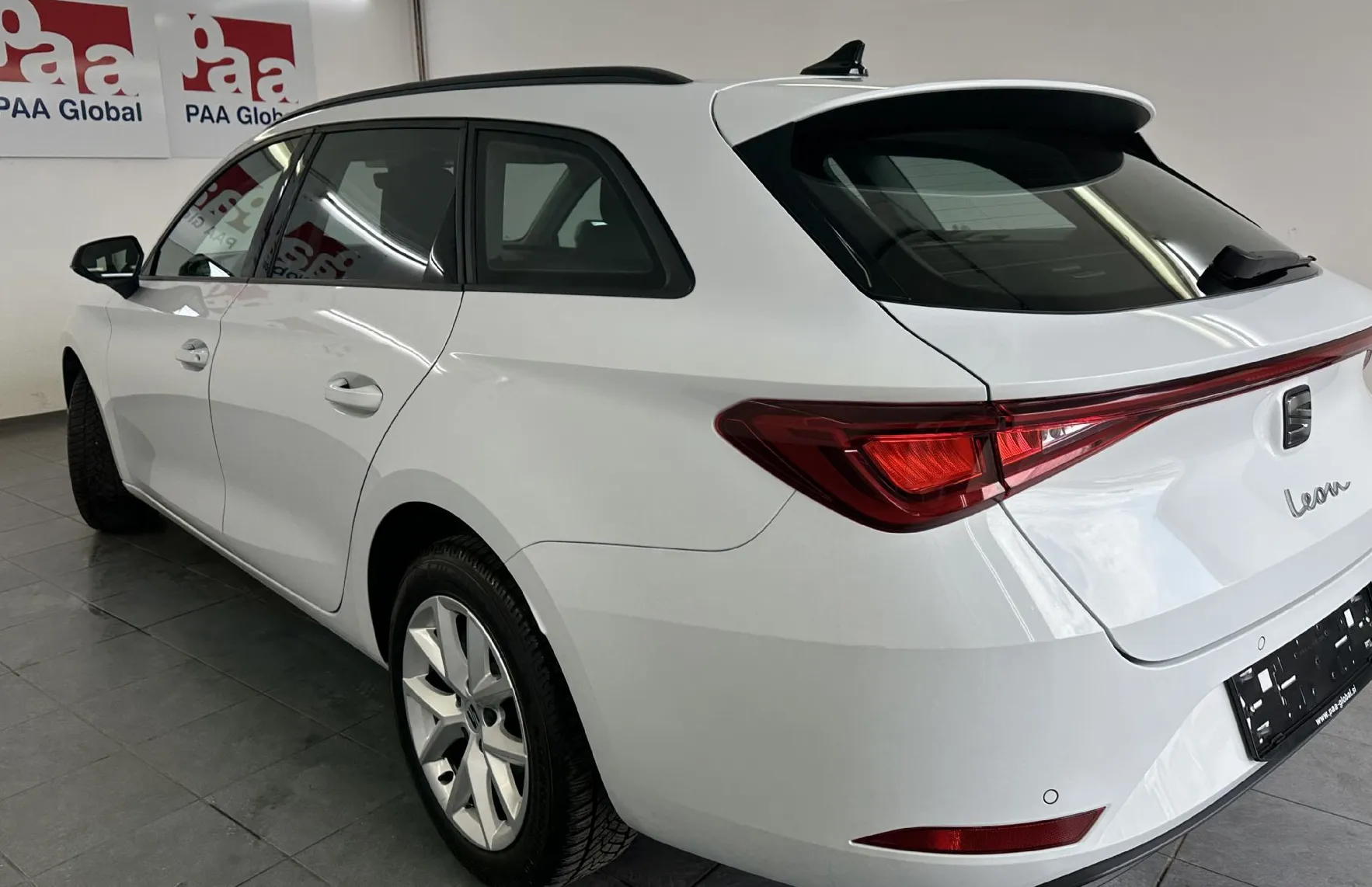 Zunanja slika - Seat Leon - 2.0 TDI 110KW STYLE DSG.NAVI.LED.ALU.2023.TOP - 2