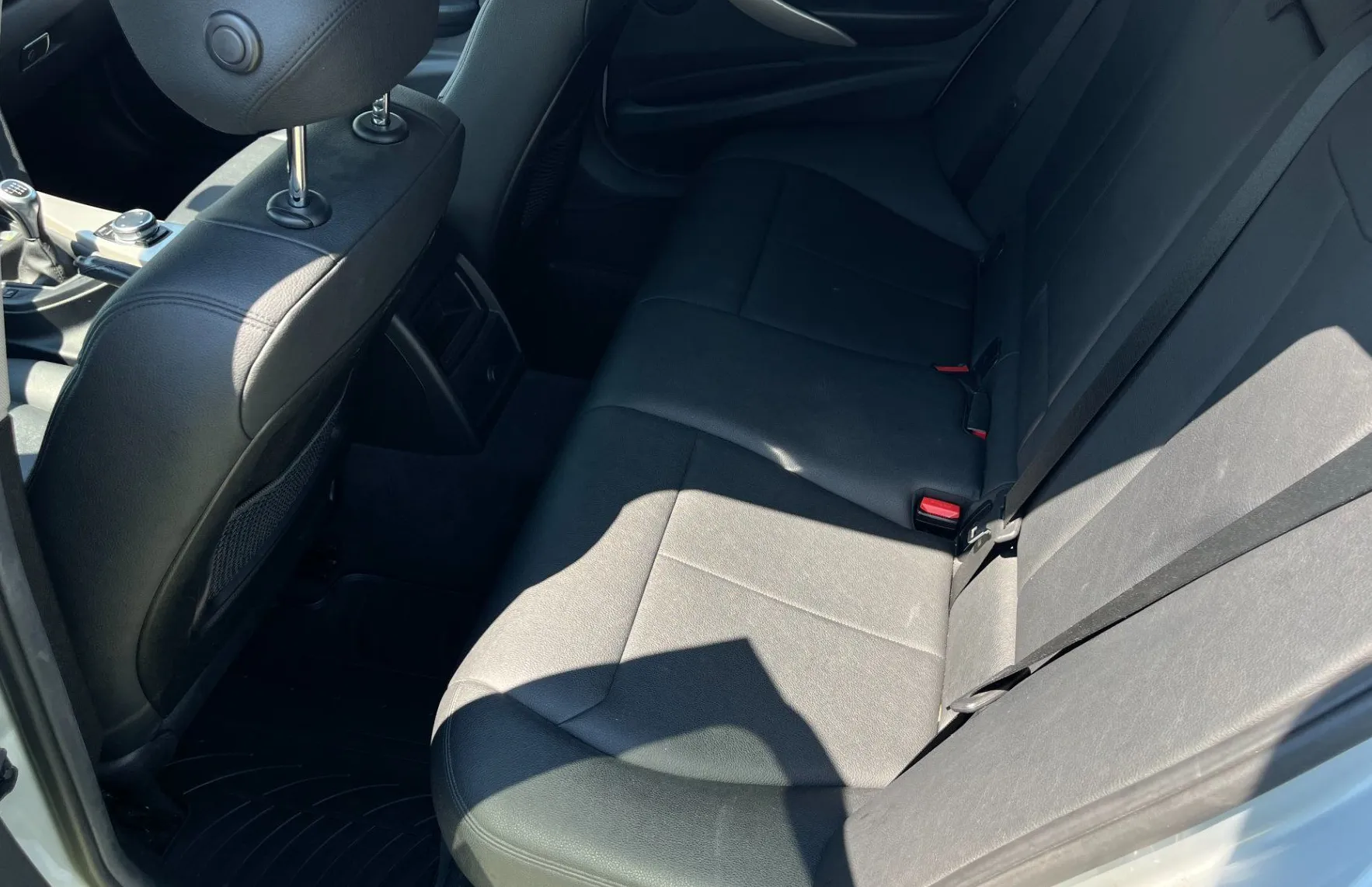Zunanja slika - BMW Serija 3 - Touring:   318d xDrive Touring NAVI. 2X PDC. TEM - 10