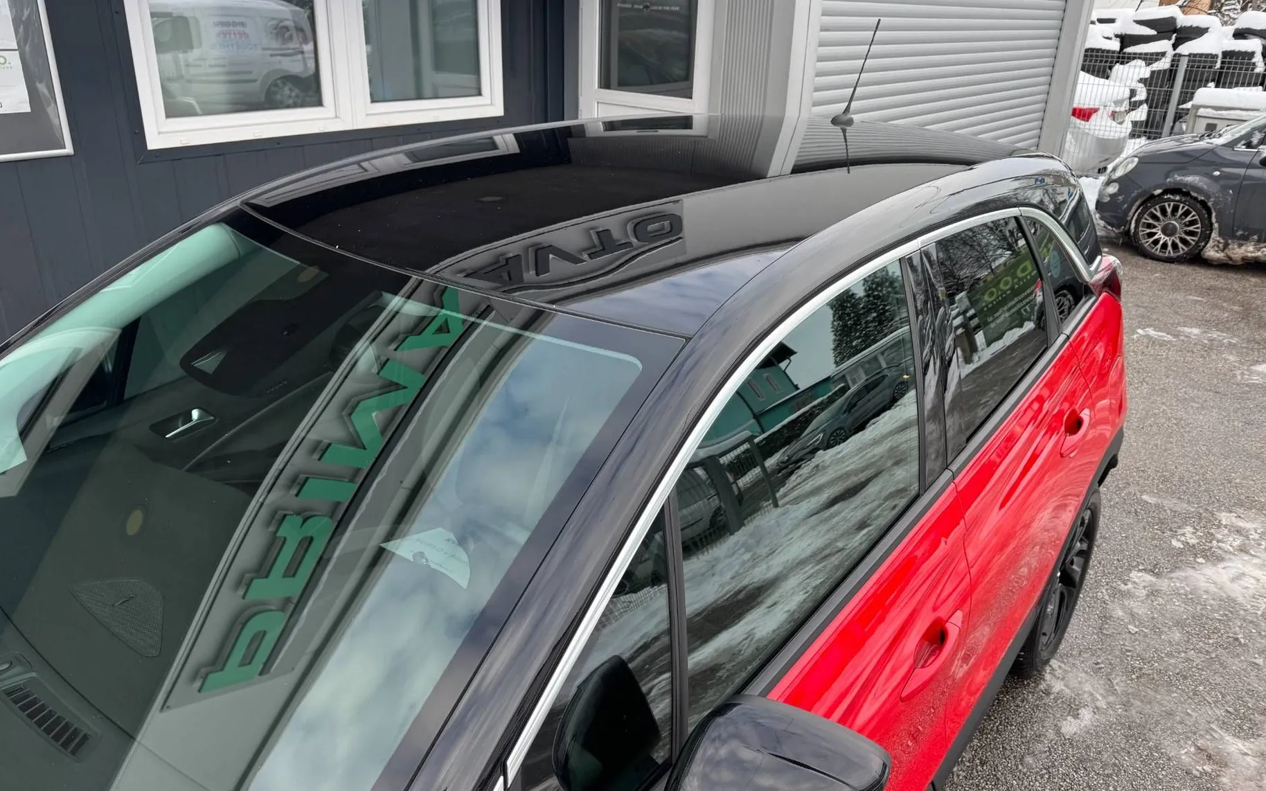 Zunanja slika - Opel Crossland X - 1.2 TURBO°INNOVATION°1.LAST°SLO°PDC°ALU°VELIK SE.. - 9