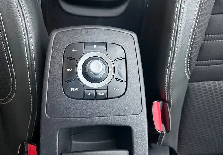 Zunanja slika - Renault Scénic - Grand Scenic dCi 130 Energy Bose Navi Alcantara TOP STANJE - 11