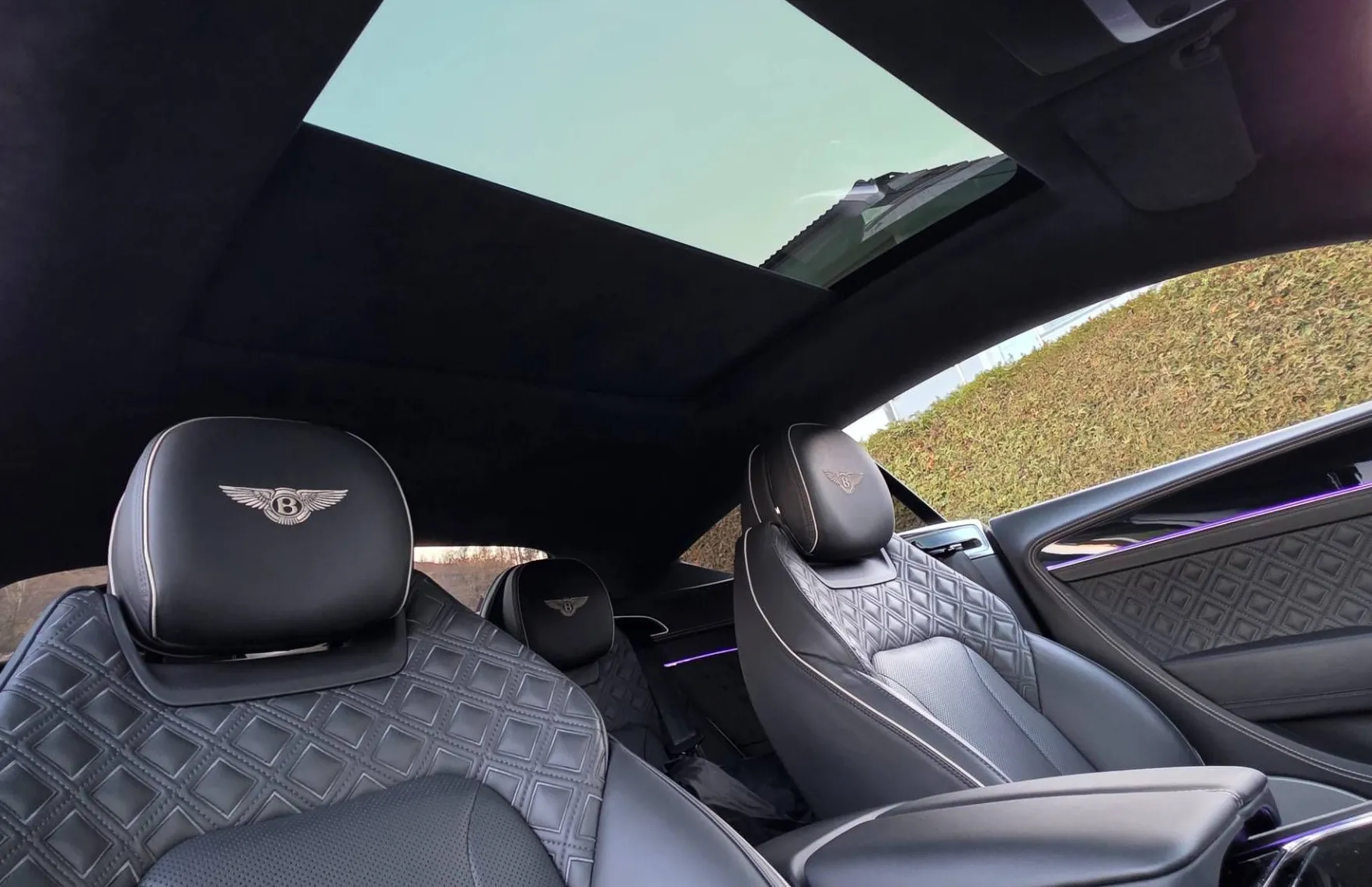 Zunanja slika - Bentley Continental - GT-V8-BLACK EDITION-KOT NOV-MAX OPREMA-1 LASTNIK - 15