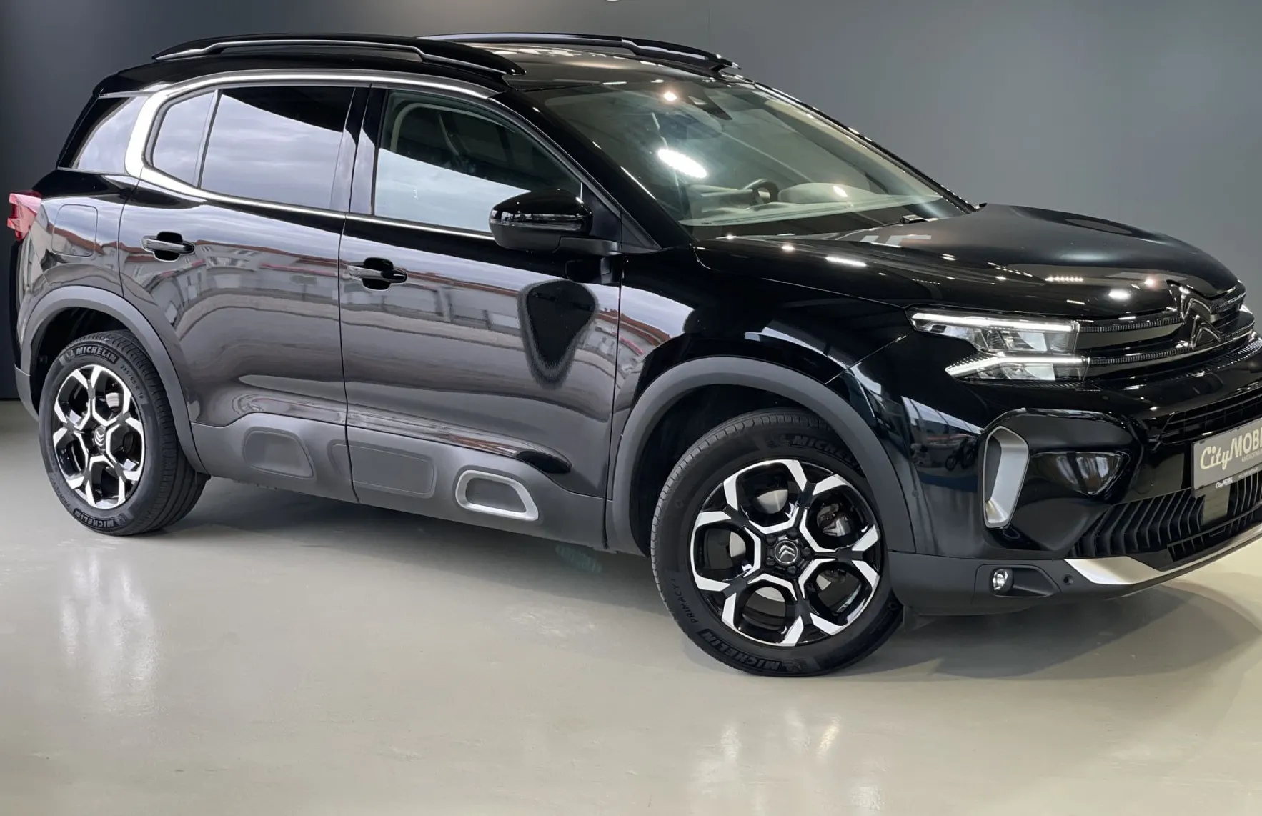 Zunanja slika - Citroën C5 Aircross - 1.LASTNIK-KEYLESS-NAVIGACIJA-360KAMERA-RADAR-LED - 3