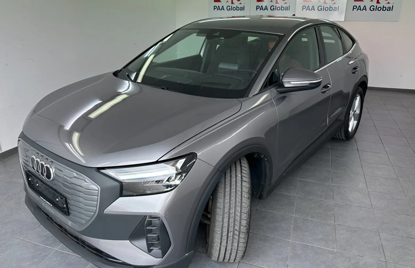 Zunanja slika - Audi Q4 - e-tron 50 e-tron quattro S Line 220kw.LED.USNJE.2X PDC - 2
