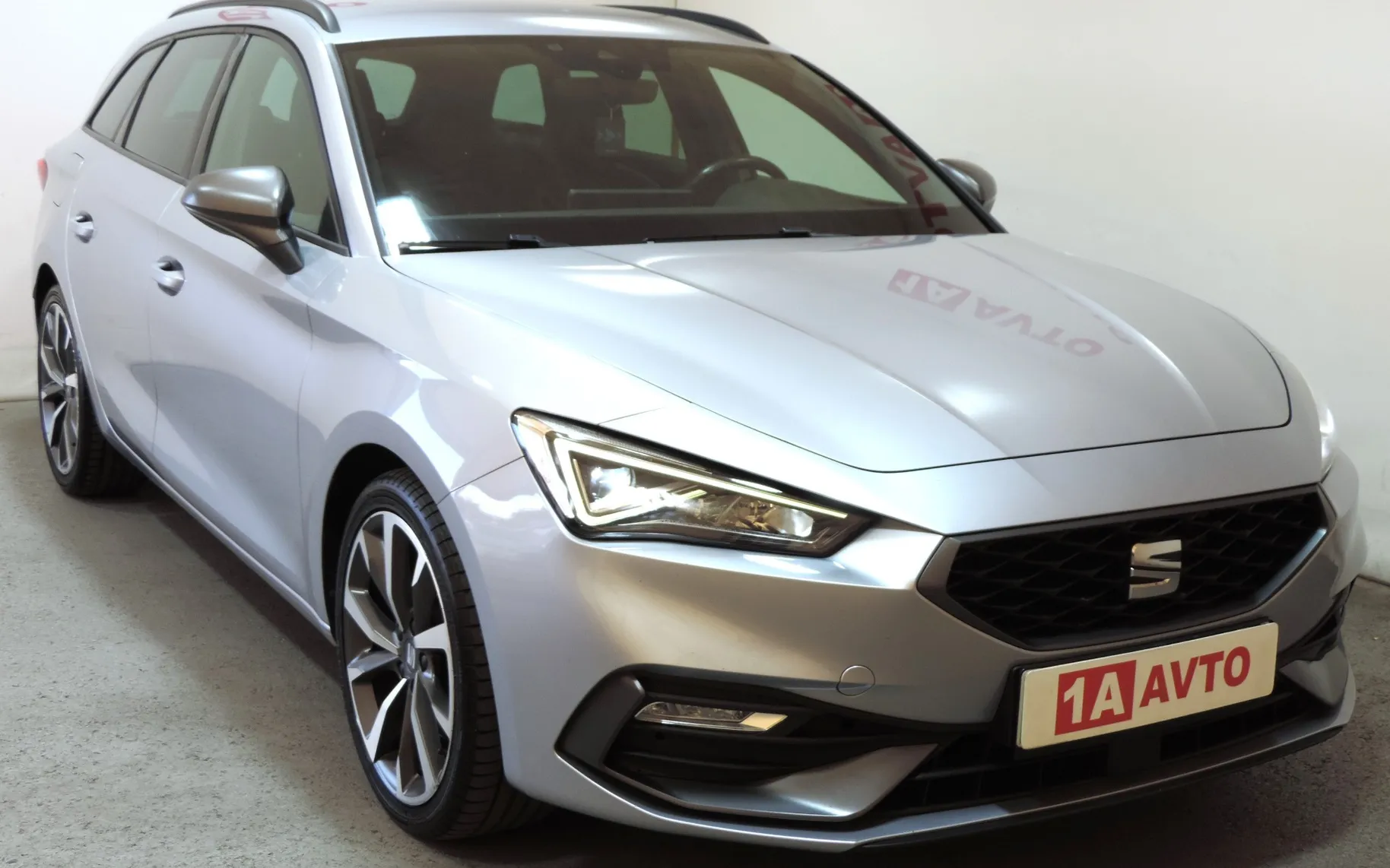 Zunanja slika - Seat Leon - ST 2.0 TDI FR DSG ACC-LED-MRTVI KOTI-MEMORY - 3