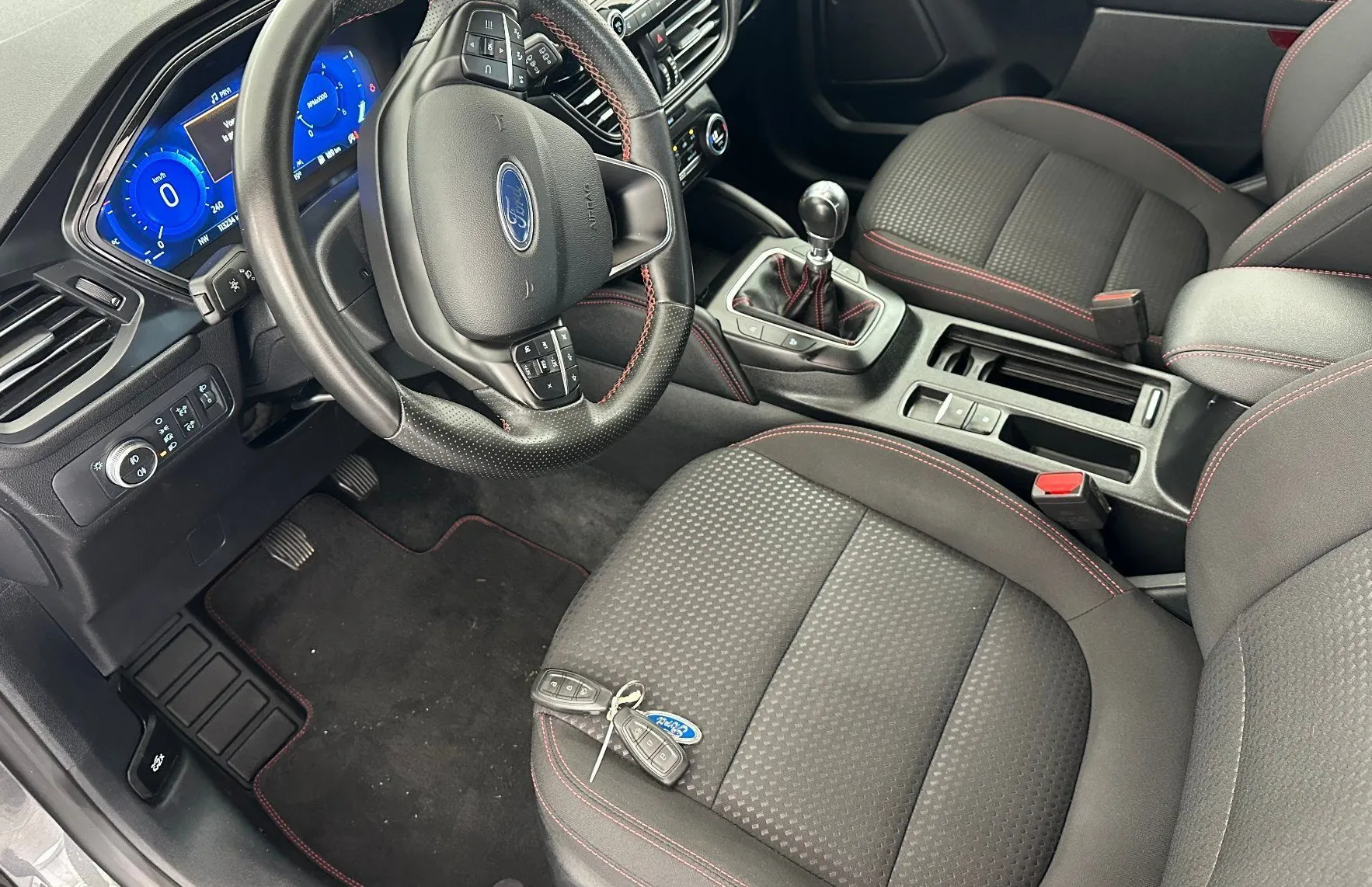 Zunanja slika - Ford Kuga - 1.5 EcoBlue ST-Line.KAMERA.NAVI.Športno podvozje - 7