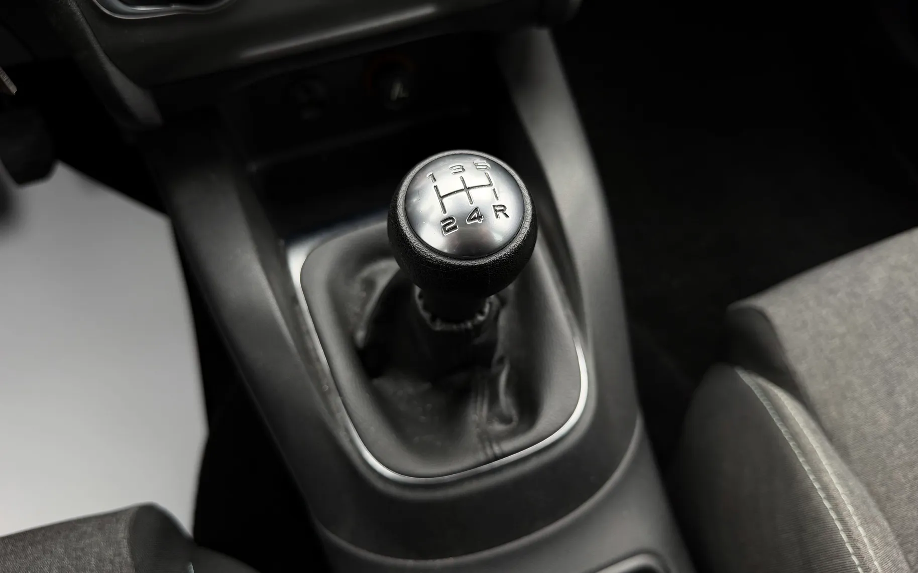 Zunanja slika - Citroën C4 - 1.6 BlueHDi SHINE 1.LASTNICA SLO.VOZILO NAVI ALU17 - 16