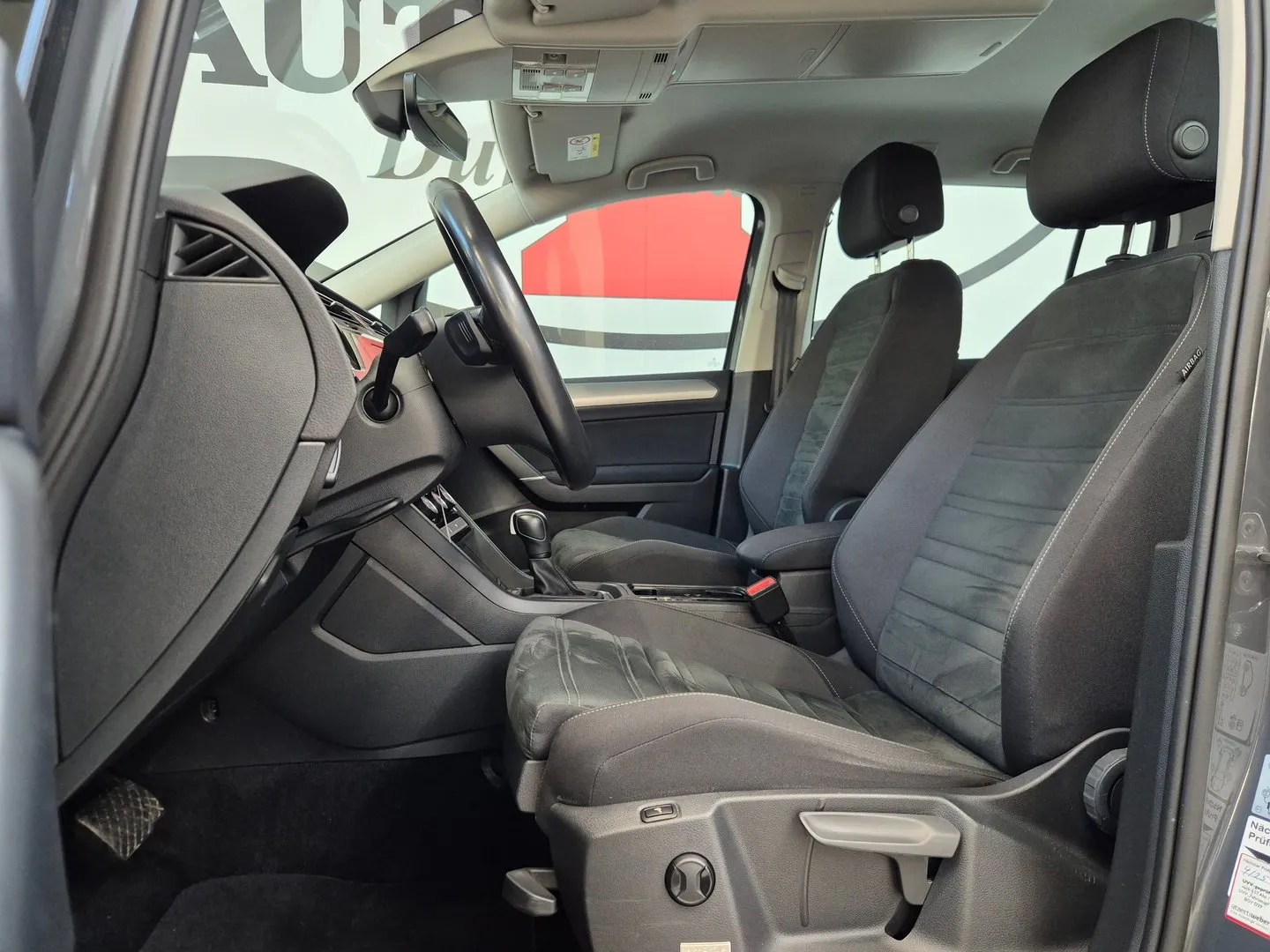 Zunanja slika - Volkswagen Touran - Family 2.0 TDI DSG - 5
