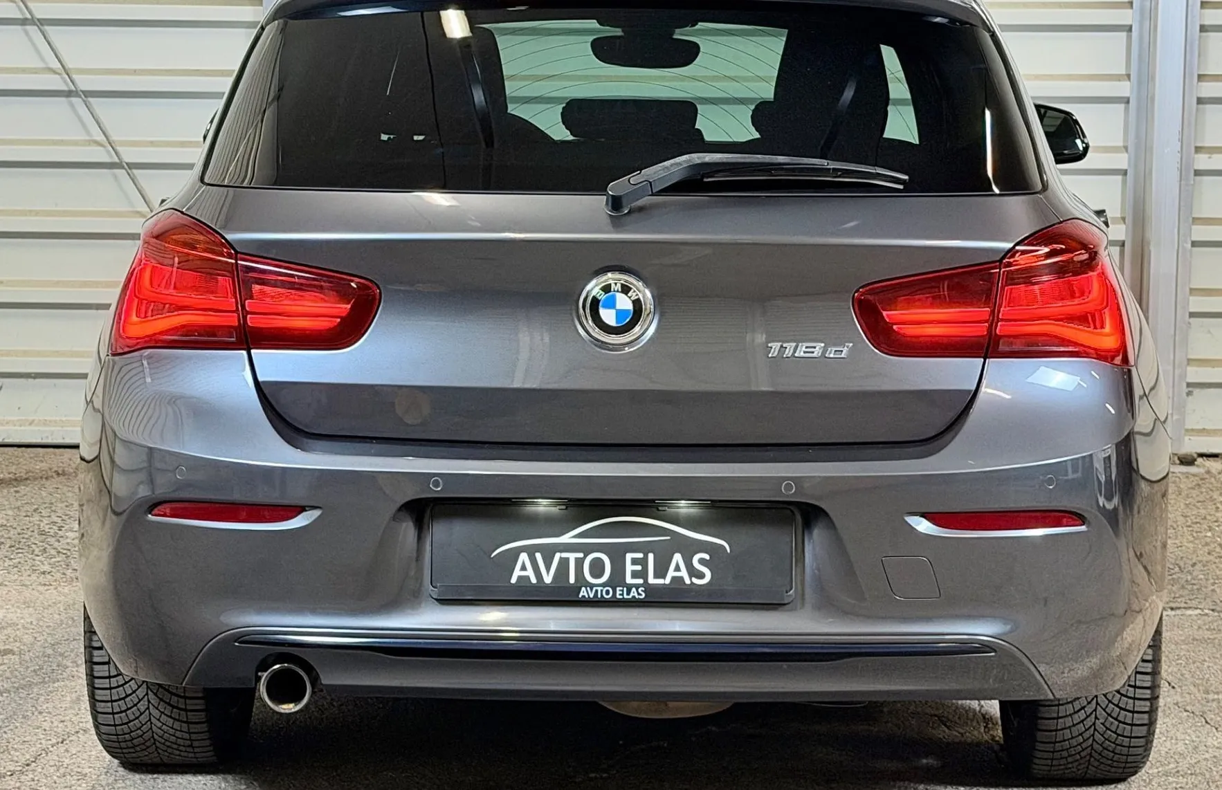 Zunanja slika - BMW Serija 1 - : 118d Sport Line - FULL LED - NAVI - TEMP - PDC ... - 5