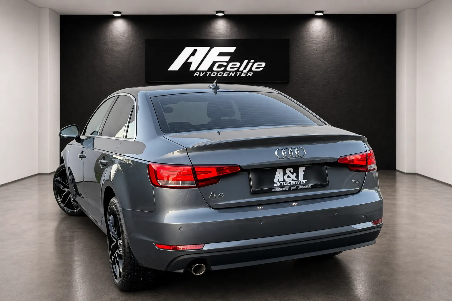 Notranja slika - Audi A4 - 2.0 TDI-AUT-VIRTUAL-166.000km-LIZING ZA TUJCE- - 19