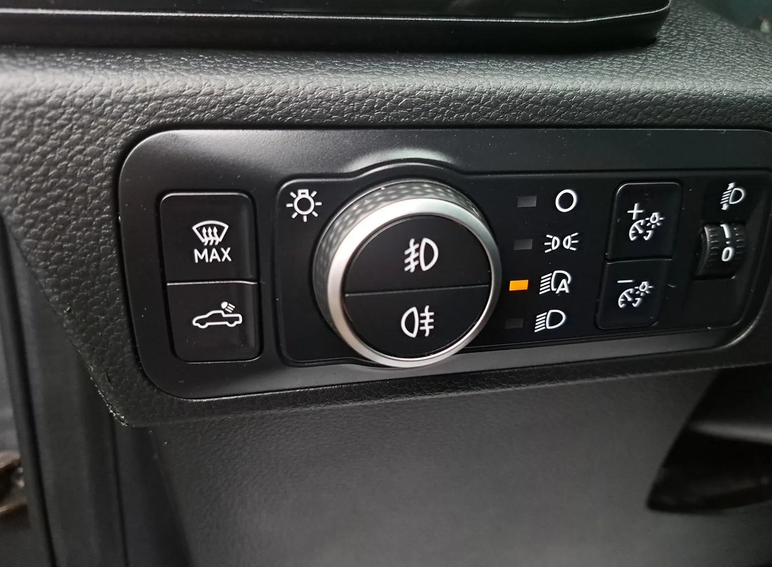 Zunanja slika - VW Amarok - 2.0 TDI 4 MOTION Z ENOLETNIM JAMSTVOM - 10