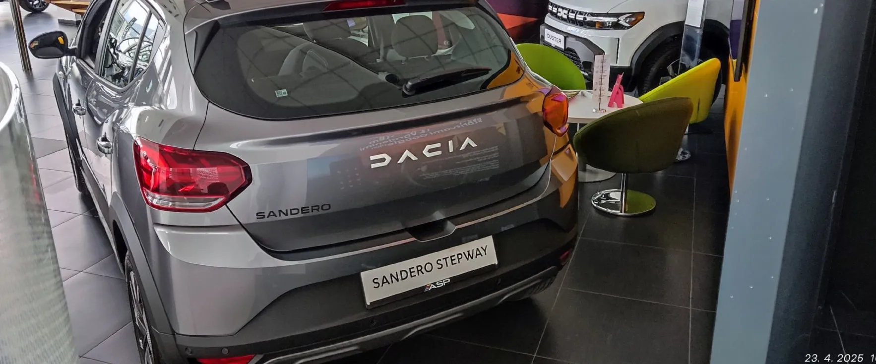 Zunanja slika - Dacia Sandero - 1.0 TCe 110 Stepway Expression - 4