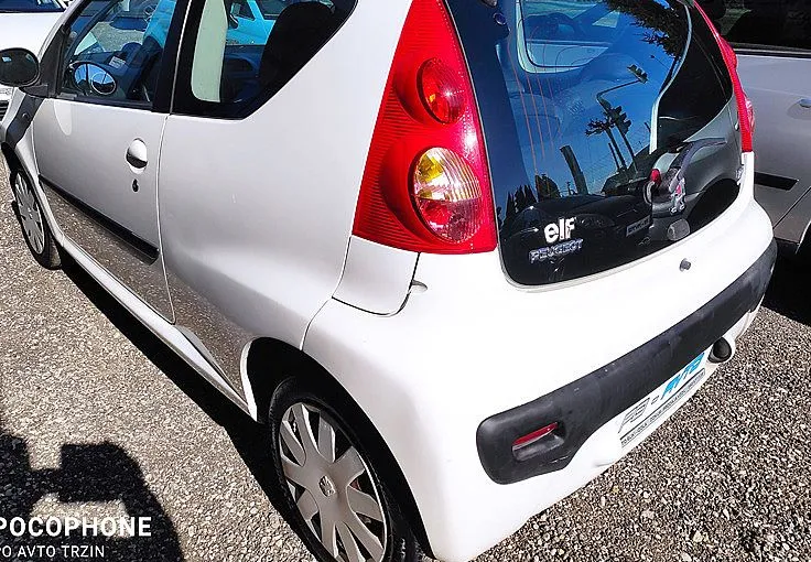 Zunanja slika - Peugeot 107 - 1.0 -95.000 KM-KLIMATSKA NAPRAVA-SERVO-TOP - 5