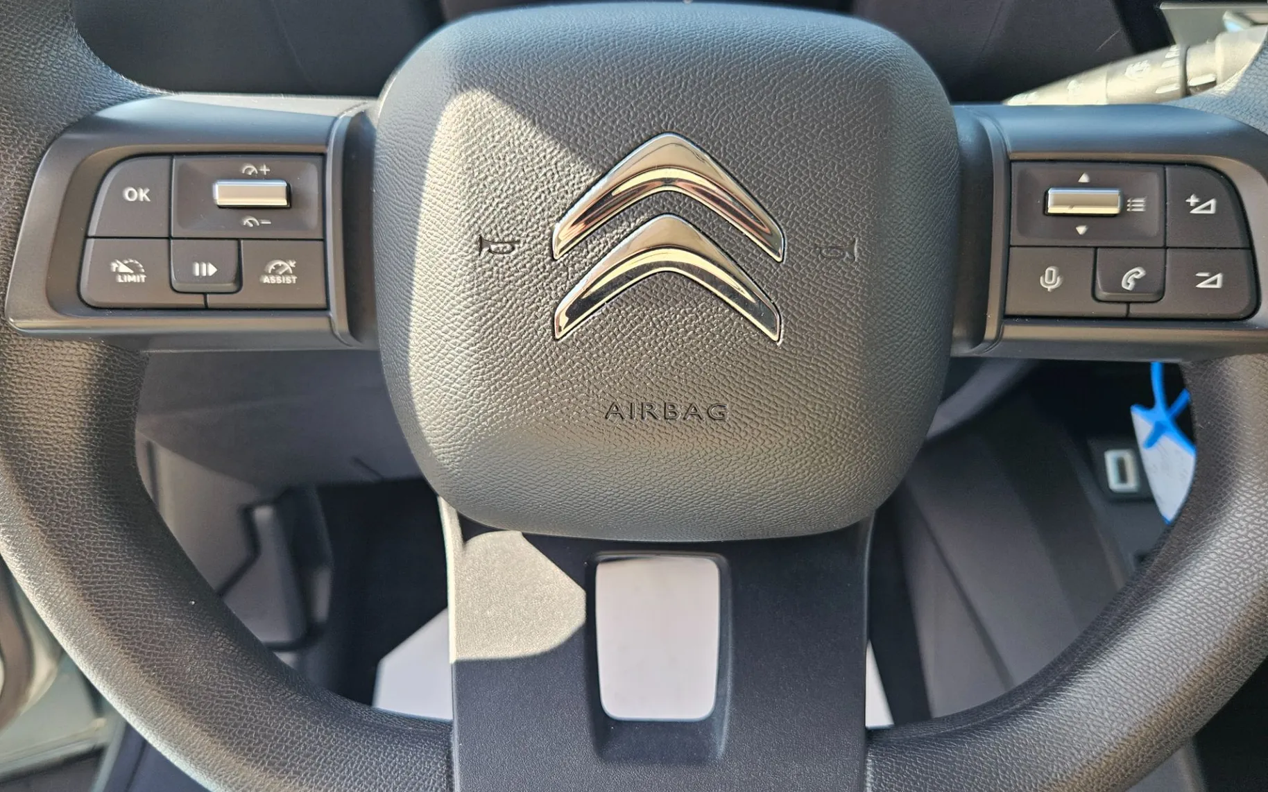Zunanja slika - Citroën C4 - 1.2 PureTech 100 Feel - 17
