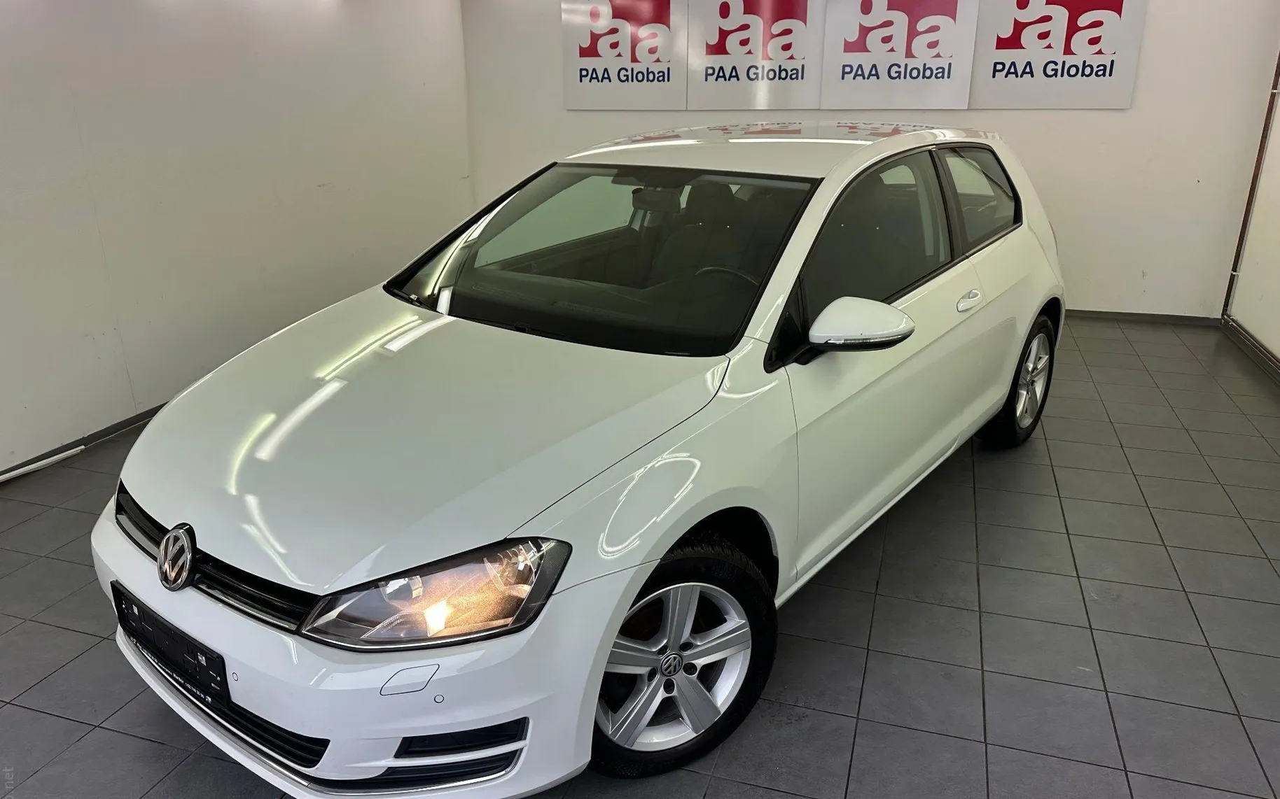Zunanja slika - Volkswagen Golf - 1.2 TSI Comfortline 81 KW.BENCIN.SAMO 75.000 KM - 1