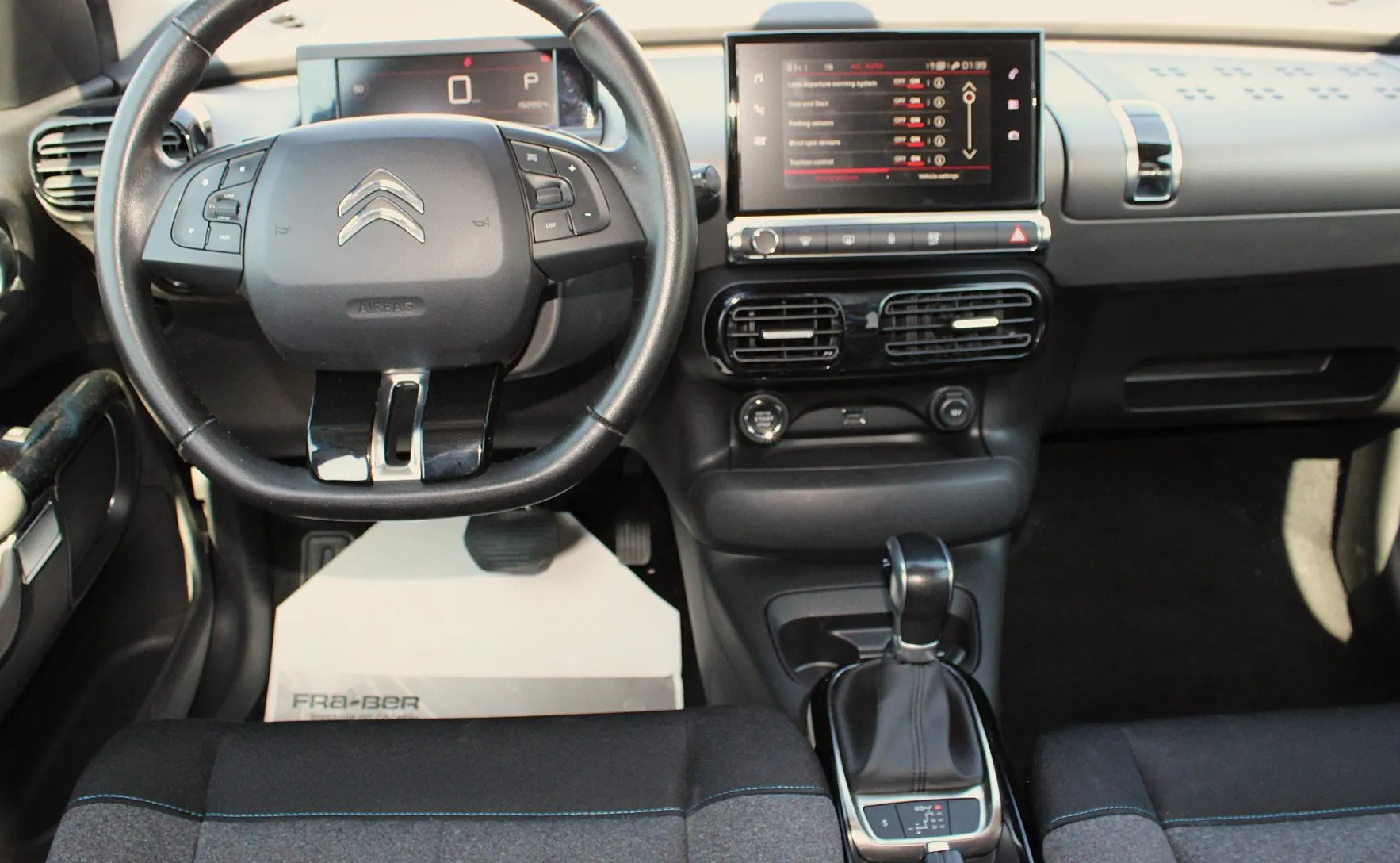 Zunanja slika - Citroën C4 Cactus - 1.2 PureTech 110 Shine Avt._ALU_NAVI_PDC_KAMERA - 10
