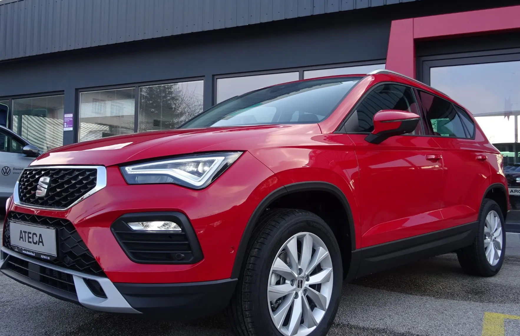 Zunanja slika - Seat Ateca - 1.5 TSI 150KM STYLE EDITION -VLEČNA KLJUKA -KAMERA - 1