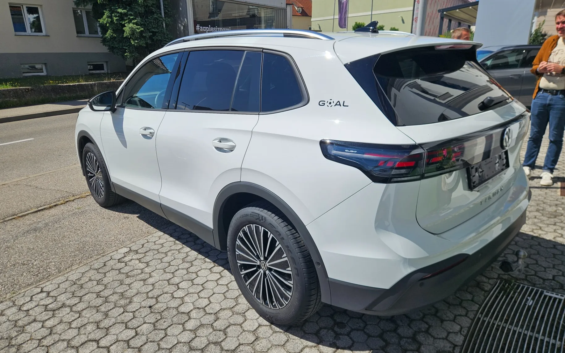 Zunanja slika - Volkswagen Tiguan - 2.0 TDI BMT Life DSG - 4