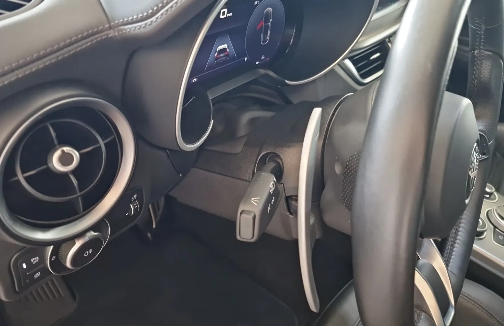 Zunanja slika - Alfa Romeo Stelvio - Q4 2.2 Multijet 210 Veloce Avt. - 16