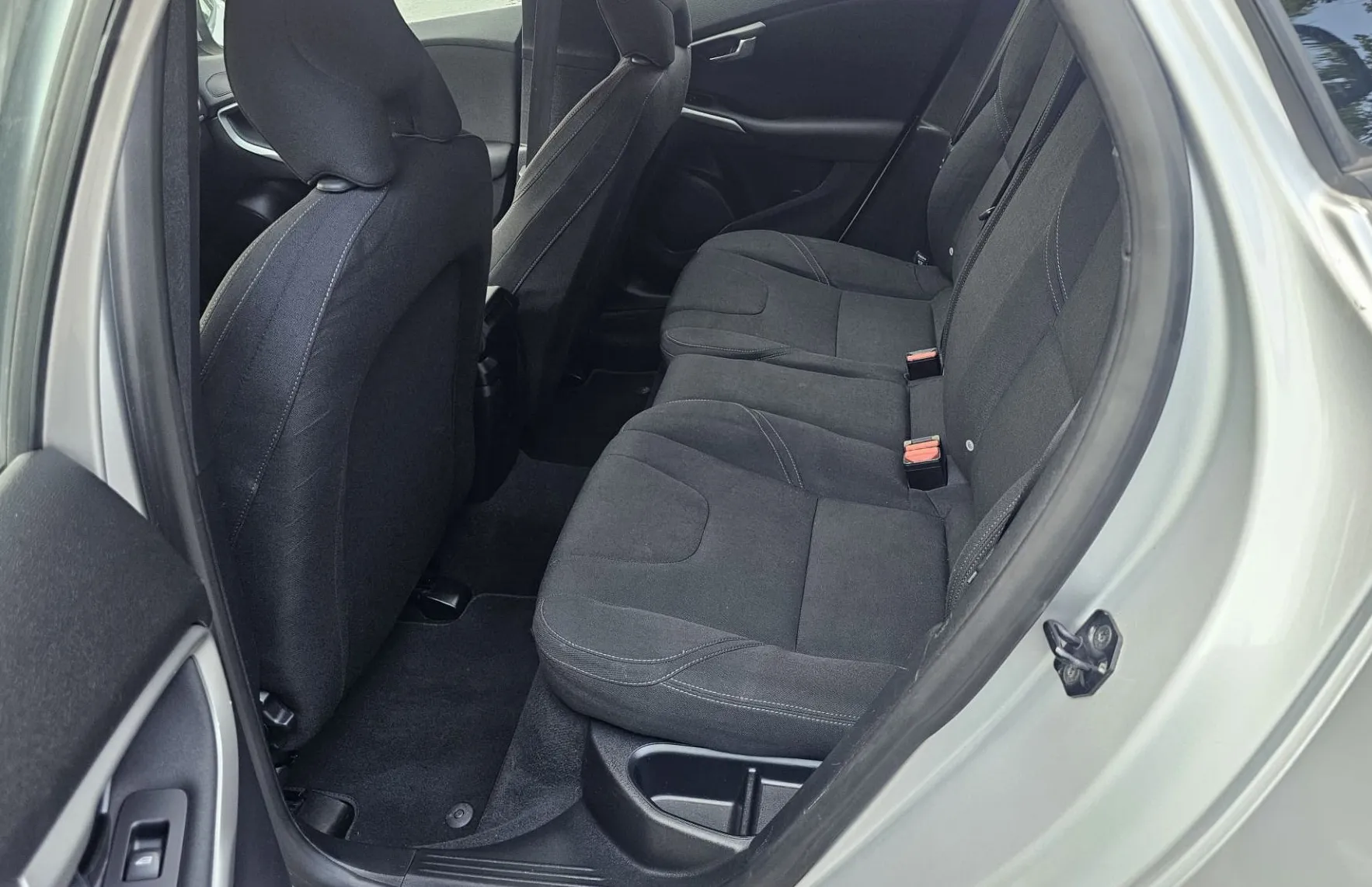 Zunanja slika - Volvo V40 - 2.0 150 D3 Kinetic - 26