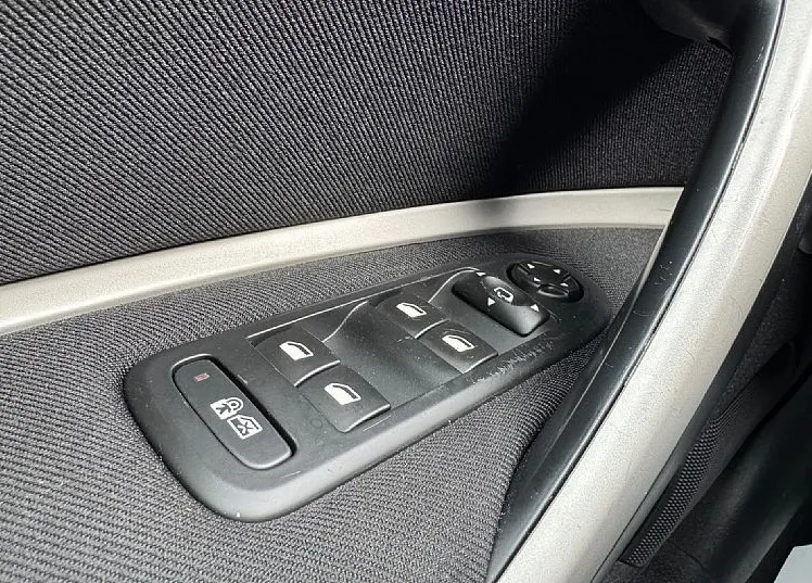 Zunanja slika - Citroën C5 - Tendance e-HDi 115 Airdream BMP6-XENON-LED-NAVI - 20