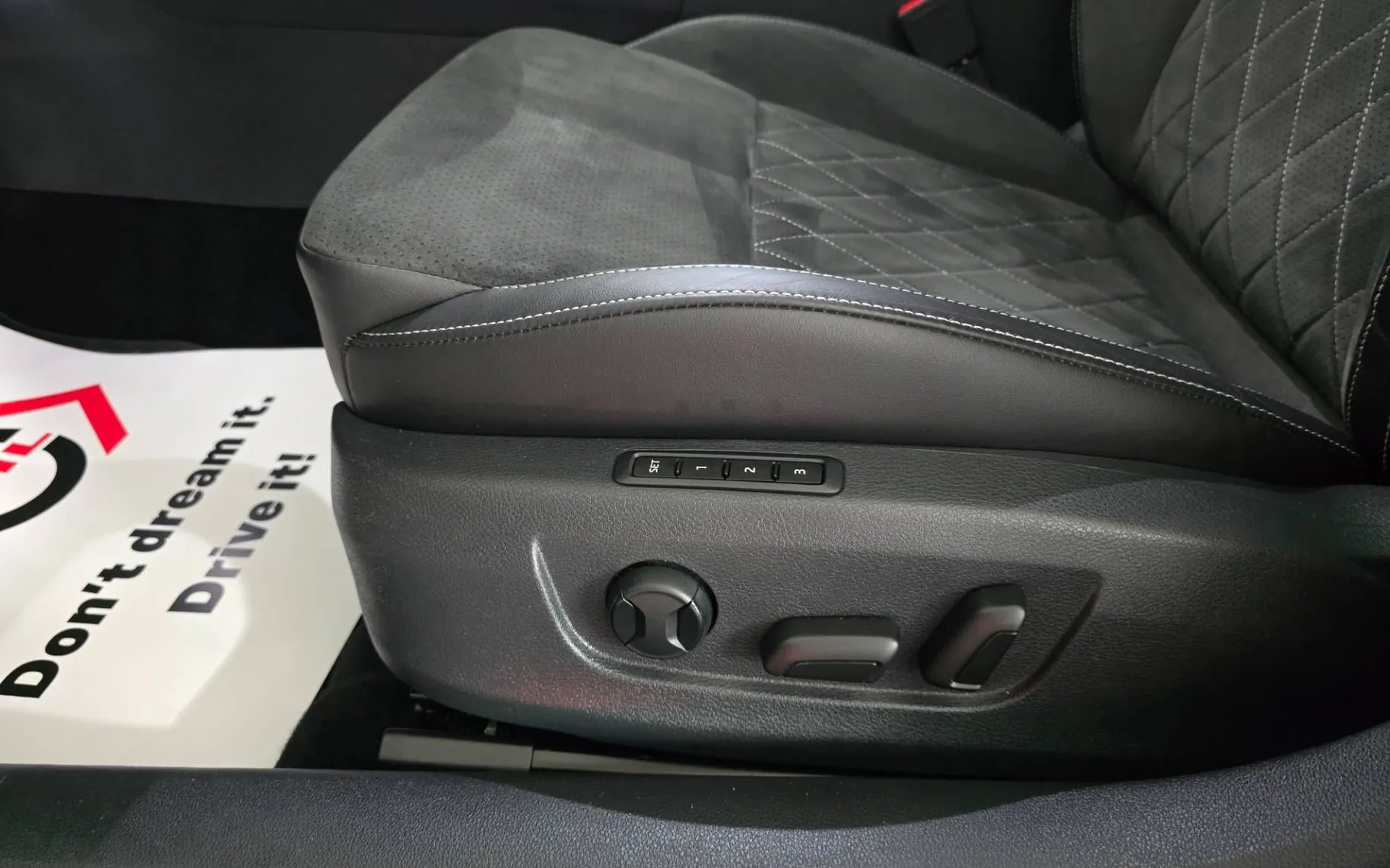 Notranja slika - Škoda Superb - Sportline 2.0 TDI DSG - Matrix.kamera.memory.DCC - 18