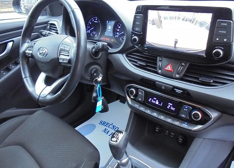 Zunanja slika - Hyundai i30 Wagon - 1.4 T-GDI STYLE°Multimedija°DAB°PLUS°RG°1.LASTNIK - 9