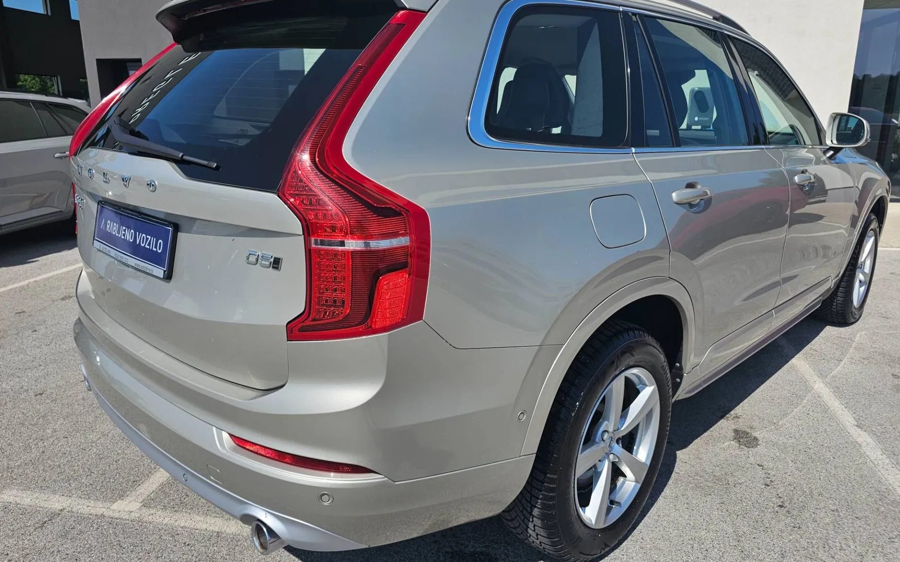 Zunanja slika - Volvo XC90 - D5 AWD MOMENTUM BLIS ACC LED KAM NAVI... - 6