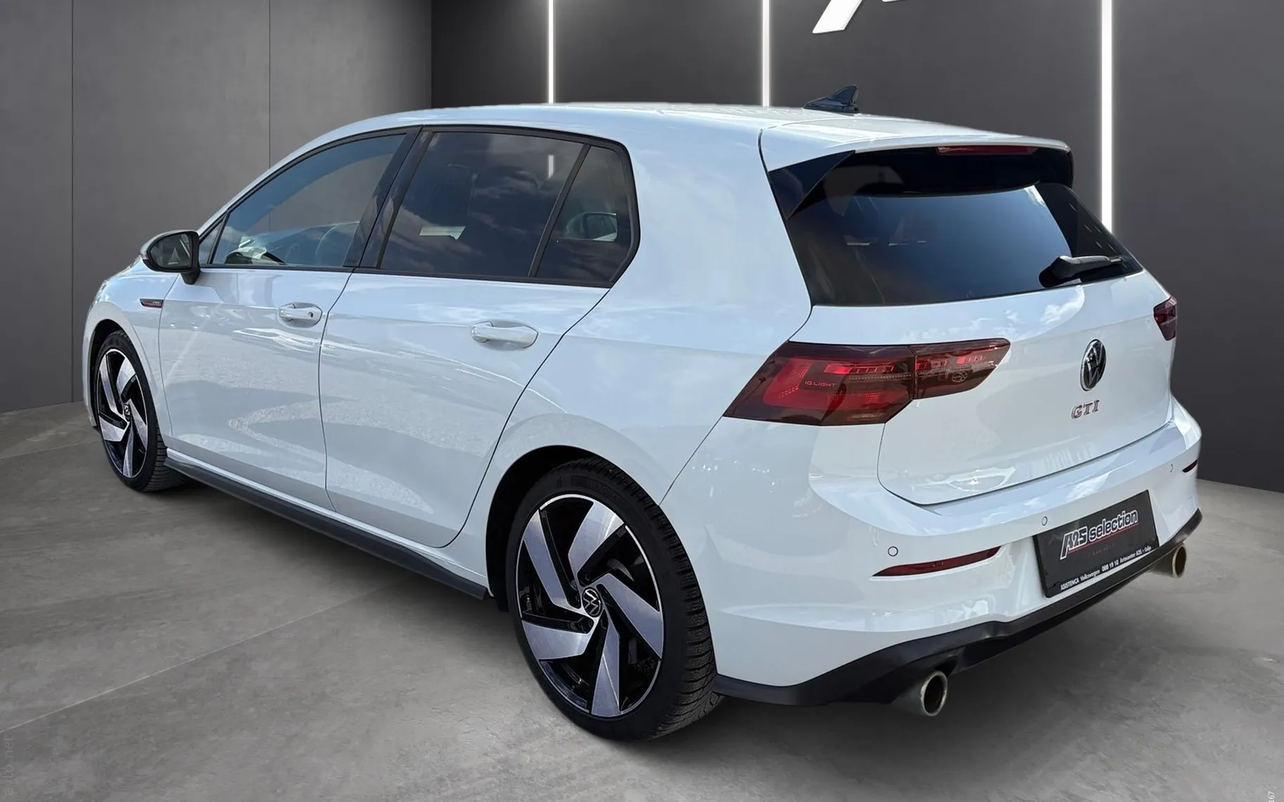 Zunanja slika - Volkswagen Golf - 2.0 TSI DSG GTI - 4