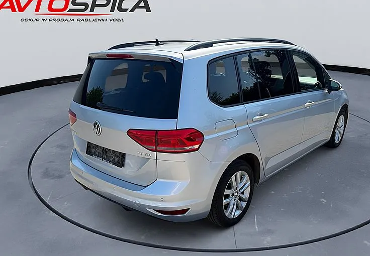 Zunanja slika - Volkswagen Touran - 2.0 TDI BMT Highline - NA OBROKE BREZ POLOGA - - 4