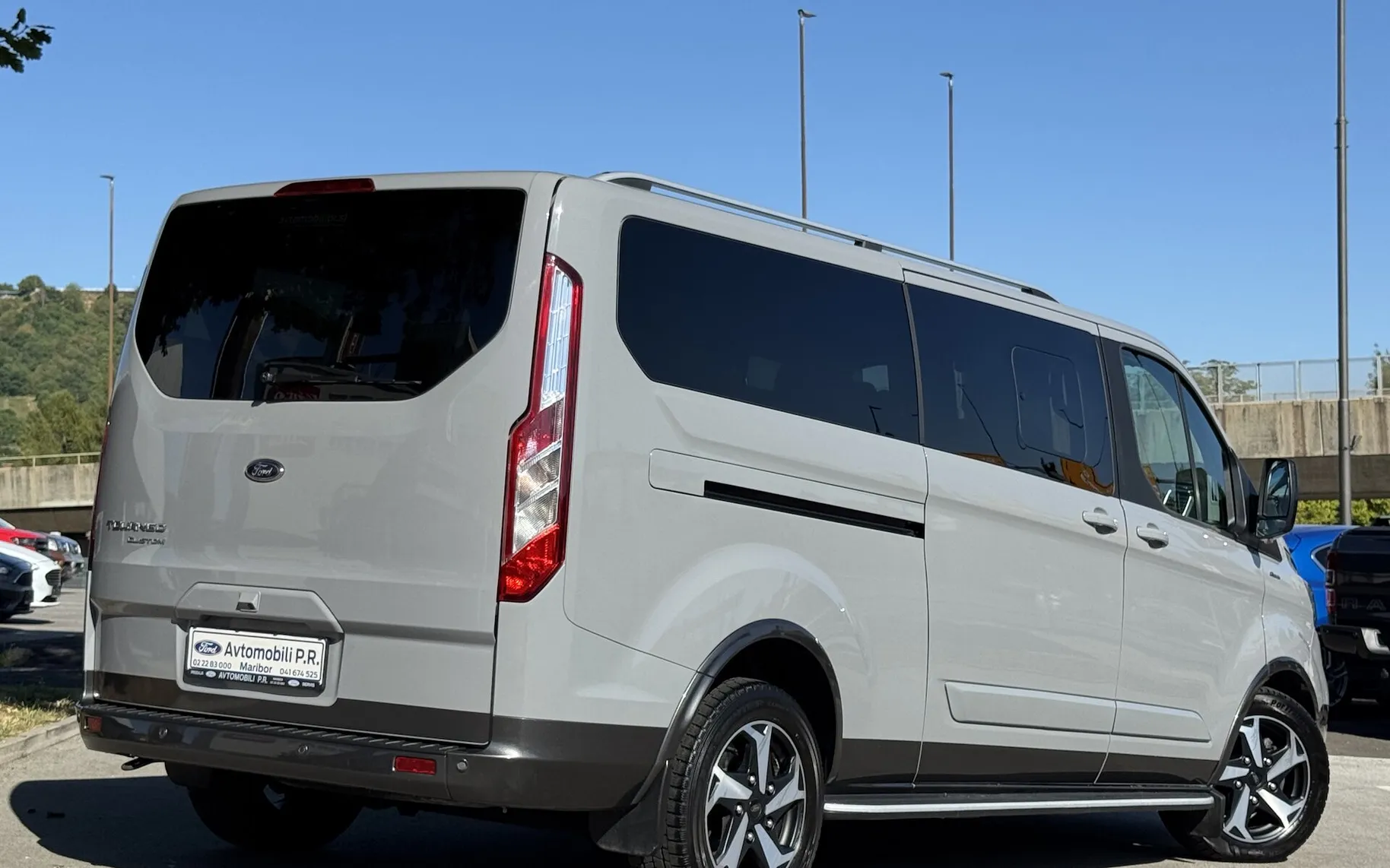 Zunanja slika - Ford Tourneo Custom - ACTIVE 2.0 TDCI 170KM AVTOMATIK L2H1 SLO 1.LASTNI - 7