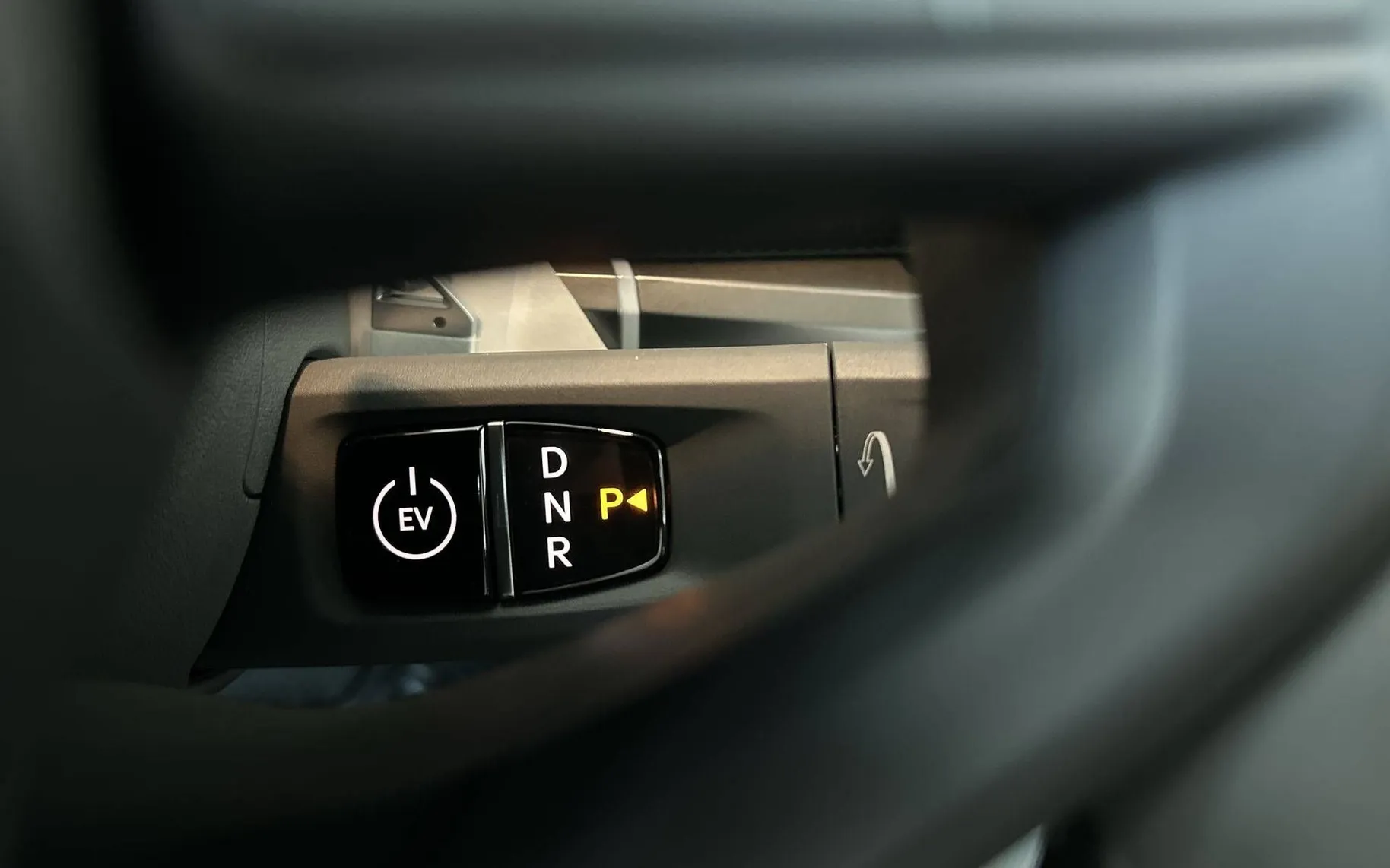 Notranja slika - KIA EV3 - STAR 58.3 kWh baterija - 19