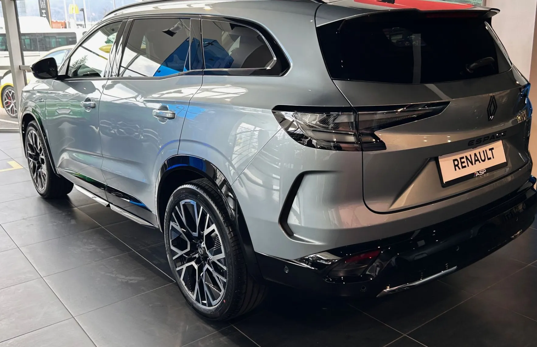 Zunanja slika - Renault Espace - Esprit Alpine E-Tech hybrid 200 - 1