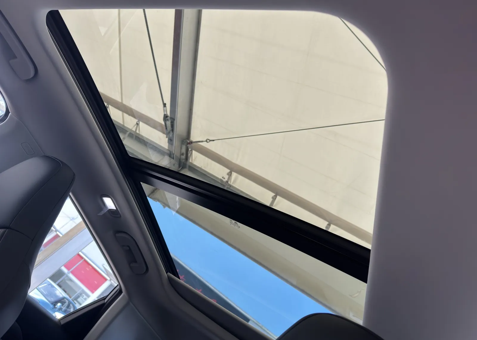 Zunanja slika - Dongfeng Mage - 1.5T E3 + RADAR + 360KAMERA + PANORAMA + GRETJE + - 16