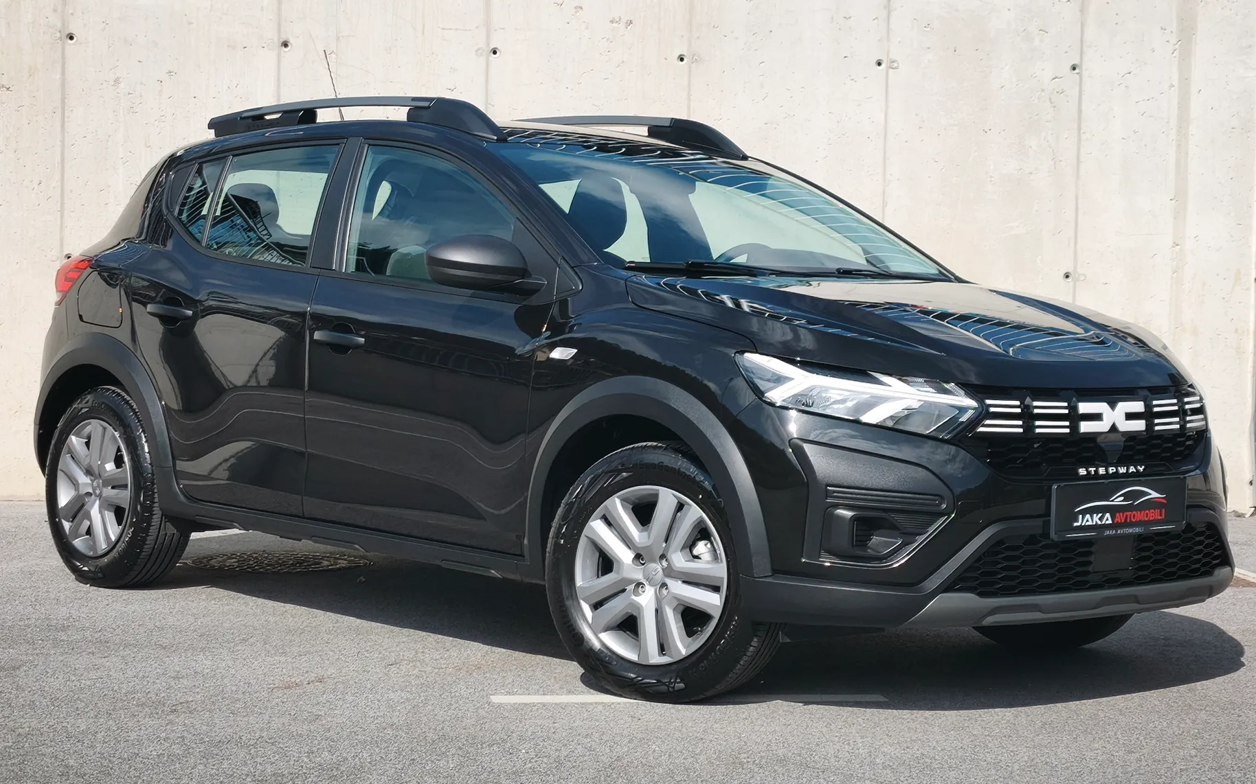 Zunanja slika - Dacia Sandero - 1.0-TCE-STEPWAY-1-LASTNIK-1-BARVA-SLO-POREKLO-LED-LUCI-LPG-PLIN-T - 1