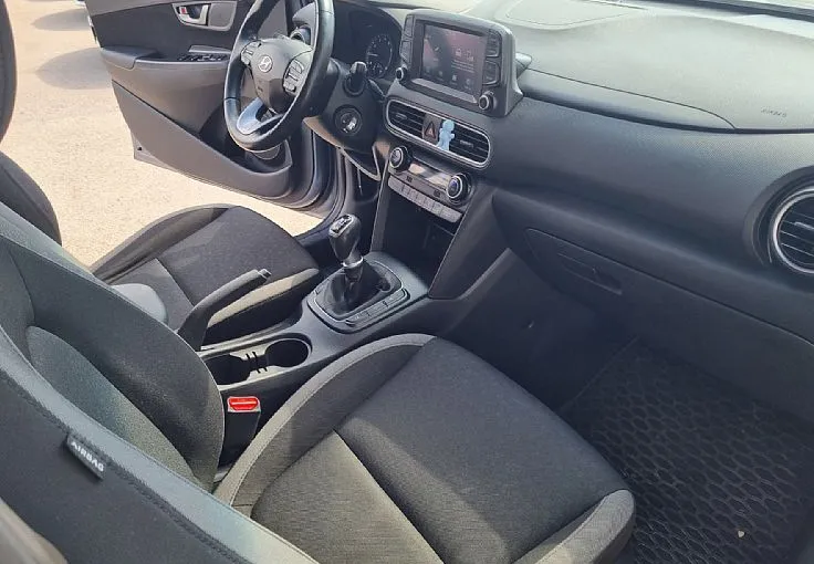 Zunanja slika - Hyundai Kona - 1.0 T-GDI 120 Premium SERVISNA, GRET. SEDEŽEV - 8