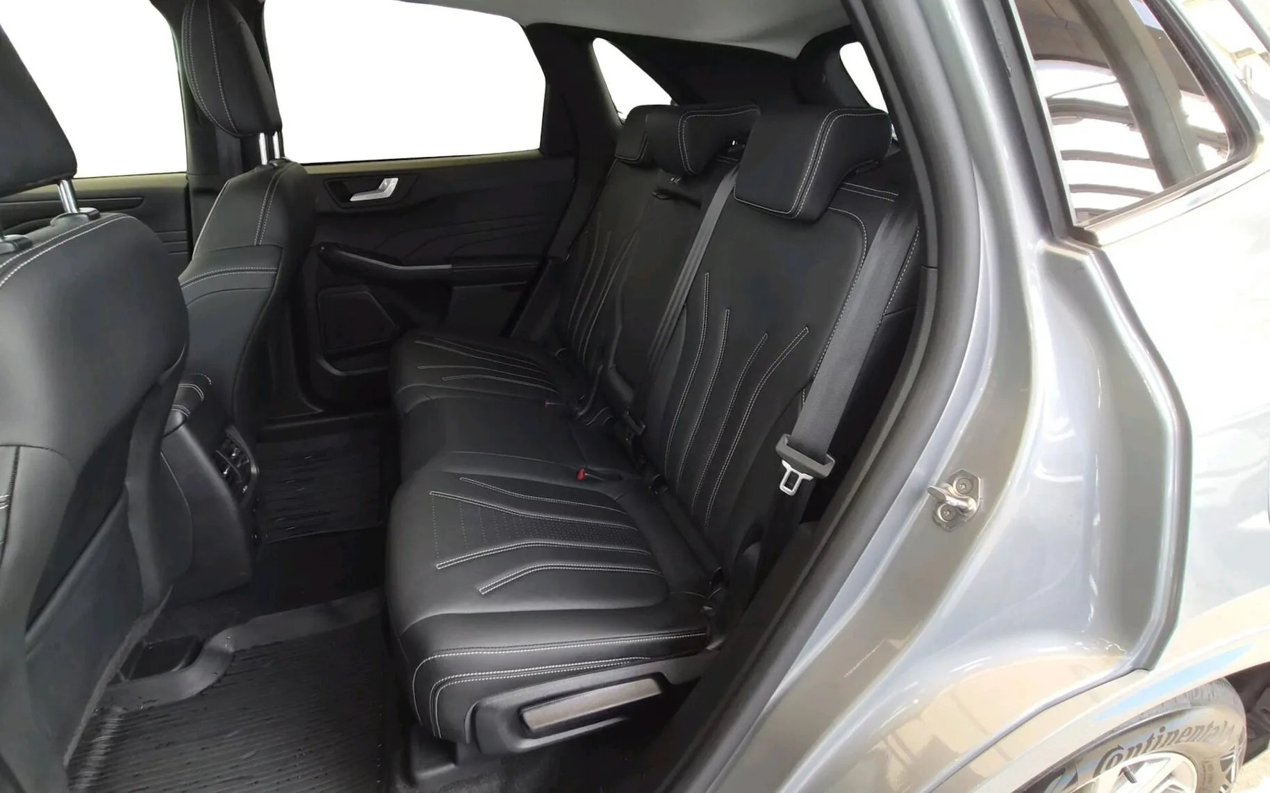 Zunanja slika - Ford Kuga - 2.5 Duratec PHEV Vignale AVT.-SLO-USNJE-HEAD-UP - 6
