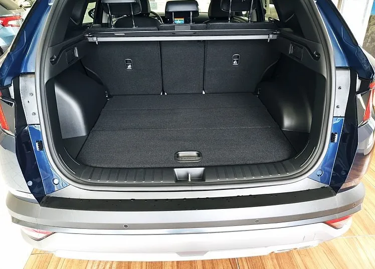 Zunanja slika - Hyundai Tucson - 1.6 T-GDI PREMIUM BLUE-SVETL.NOTR-AVT.PRTLJ-VIDEO - 5