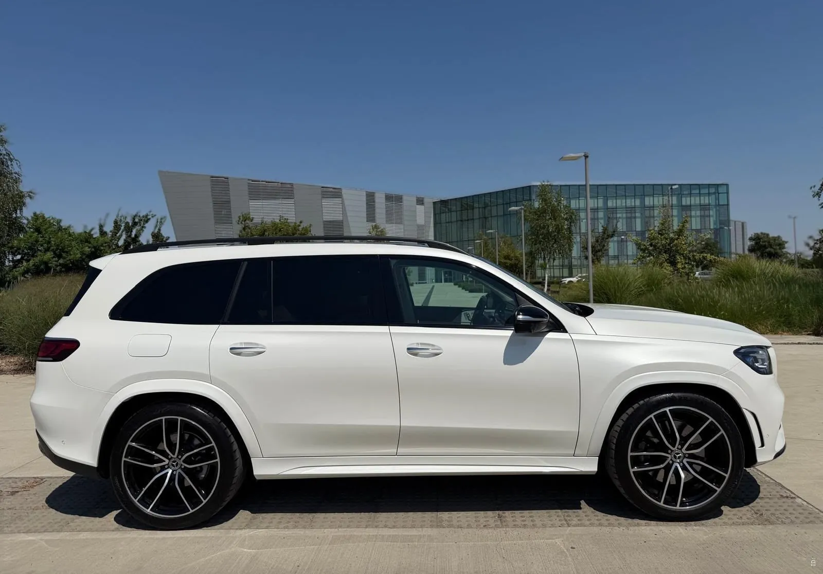 Zunanja slika - Mercedes-Benz GLS-Razred - 400d|4M|AMG|Pano|Zračno|HUD|ACC|Kljuka|Masaža|360K - 3