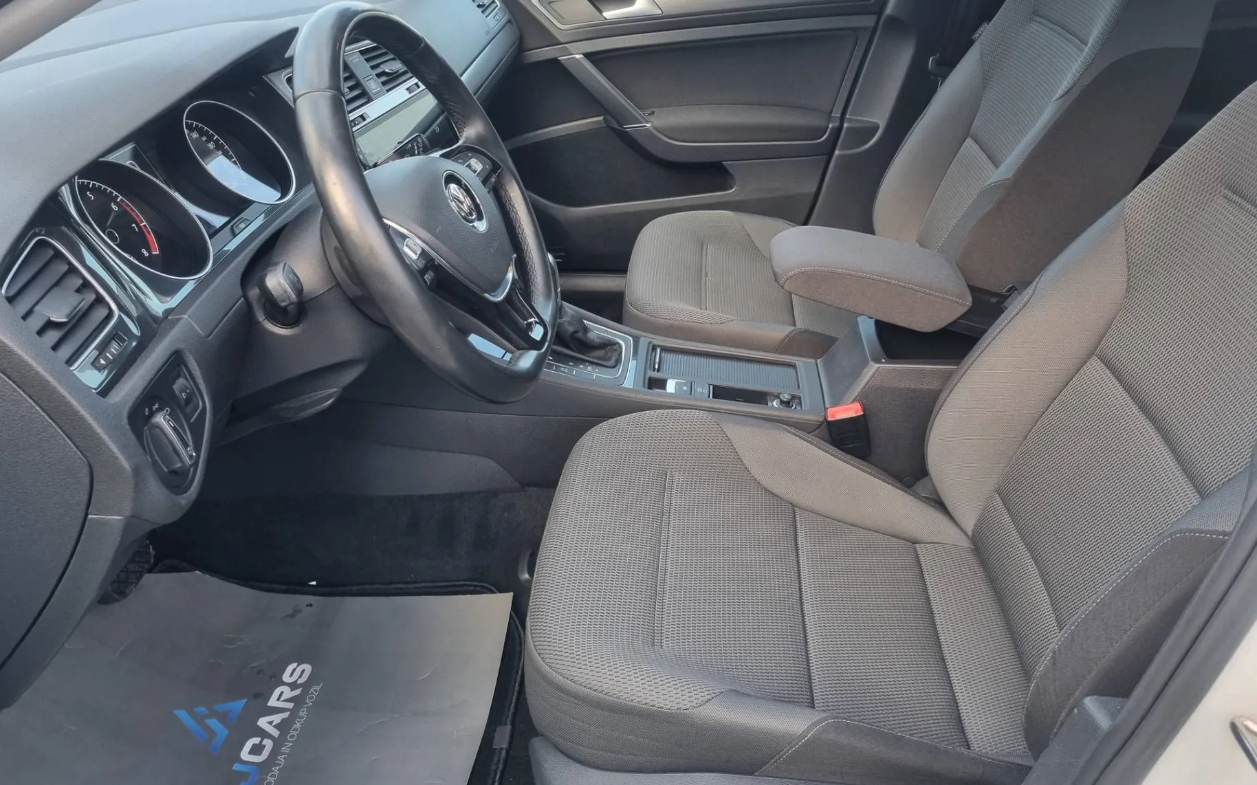 Zunanja slika - VW Golf - 1.0 TSI Comfortline DSG-NAVI-Kamera-Tempomatt - 9