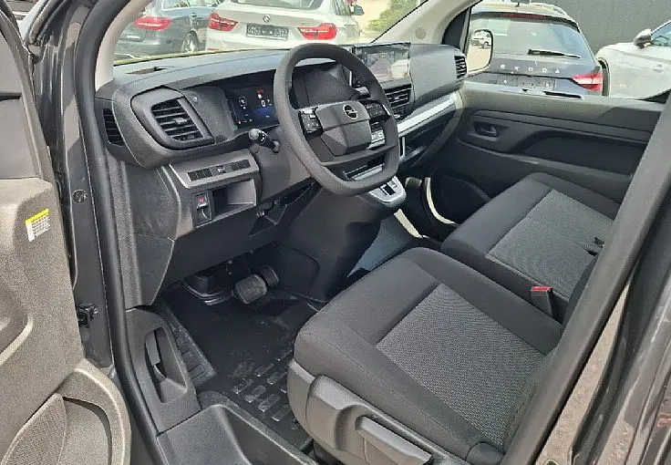 Zunanja slika - Opel Zafira - vivaro 2.2 diesel avtomatik - 9 SEDEŽEV - 5