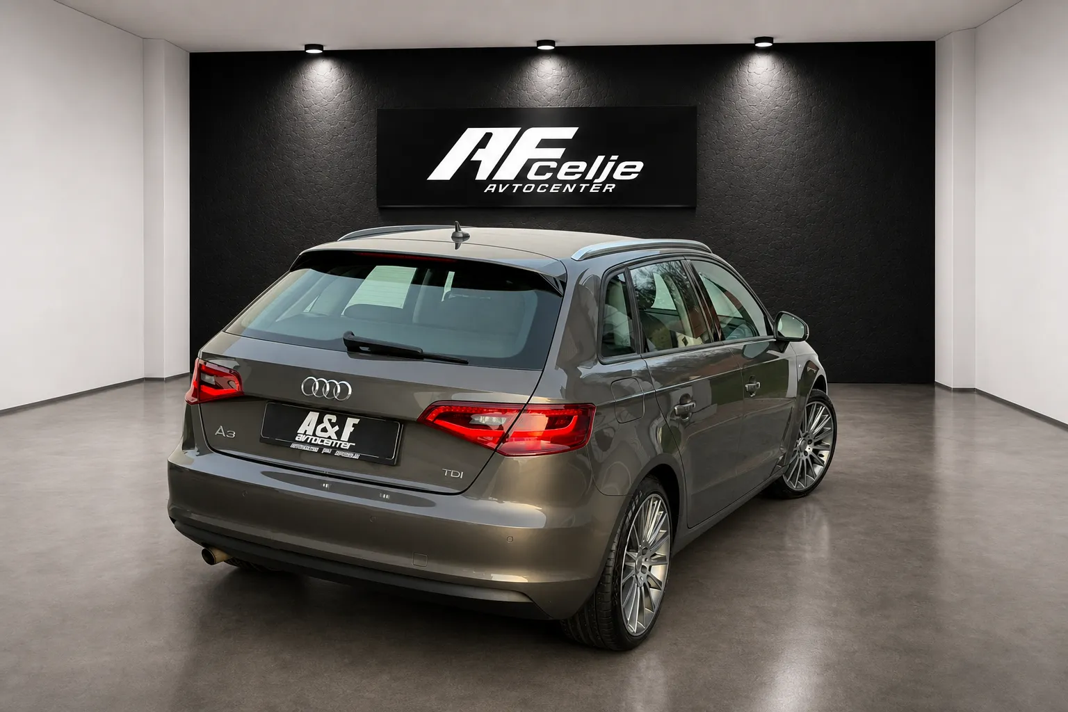 Zunanja slika - Audi A3 - 1.6 TDI-S TRONIC-XENON+LED-LIZING ZA TUJCE-NAVI- - 5