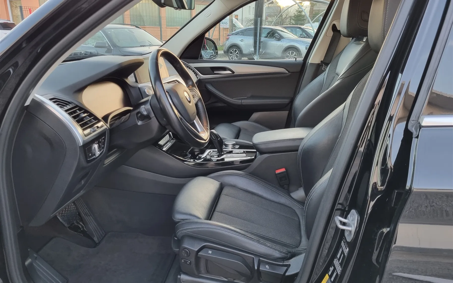 Zunanja slika - BMW X3 - xDrive30e - 6