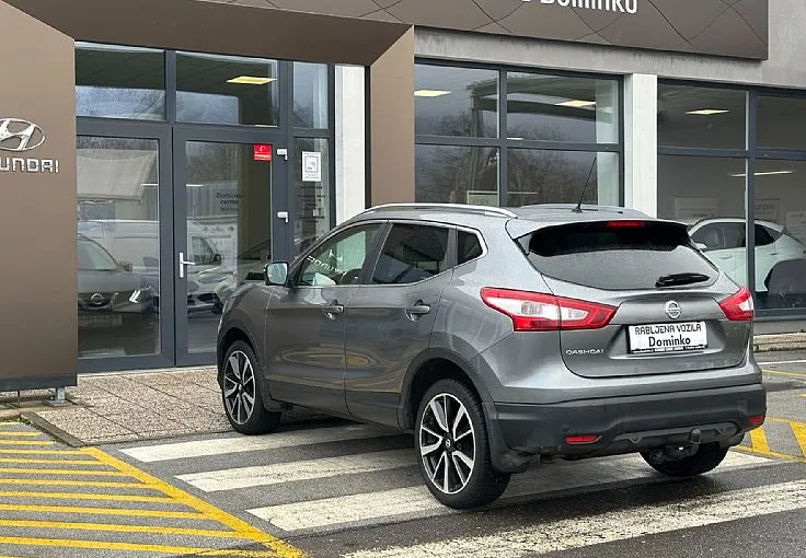 Zunanja slika - Nissan Qashqai - 1.6 dCi Tekna°°2.Lastnik°°Polna oprema - 3