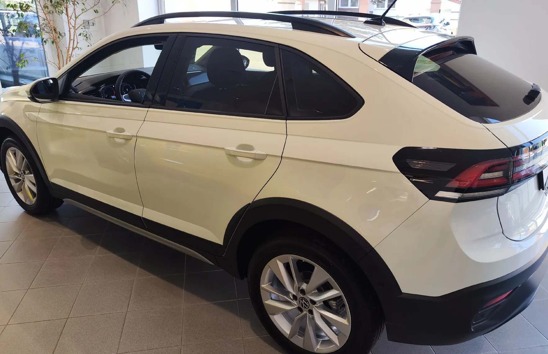 Zunanja slika - Volkswagen Taigo - 1.0 TSI 4ALL 85  115 - 4