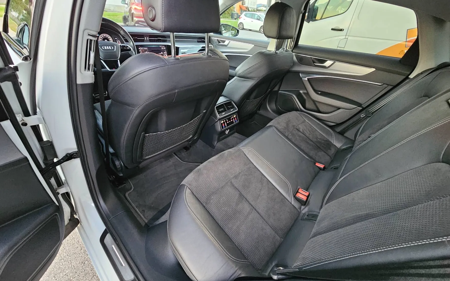 Notranja slika - Audi A6 - 55 TFSI e quattro Sport S tronic |VIRTUAL|RADAR| - 10