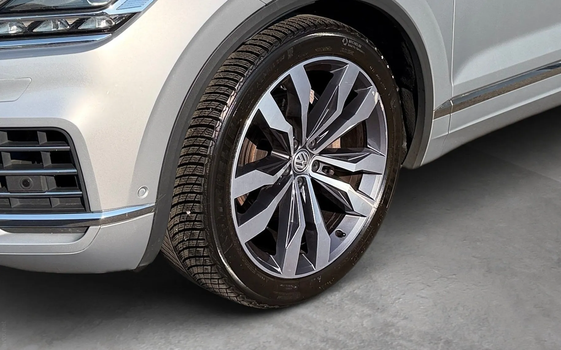 Zunanja slika - Volkswagen Touareg - 4motion V6 TDI BMT Tiptronic-Panorama-Zračno-21COL - 6