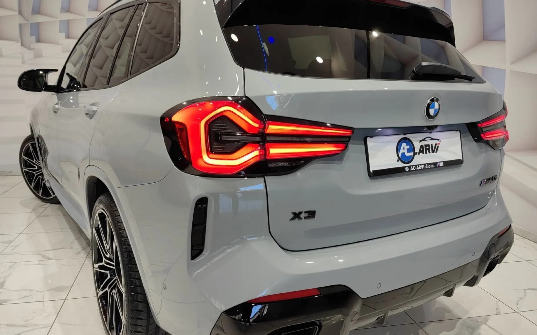 Zunanja slika - BMW - X3 xDrive M40i M Sport Edition Avt. - 6