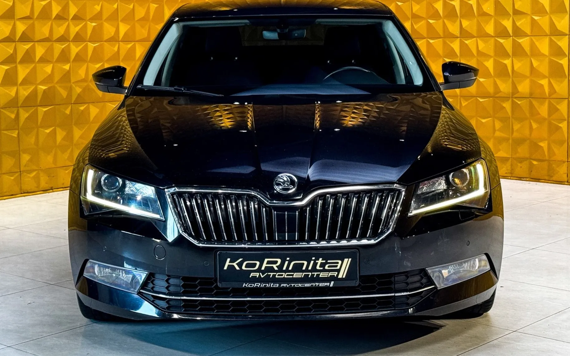 Zunanja slika - Škoda Superb - 4x4 2.0 TDI AVT.-NAV - 4