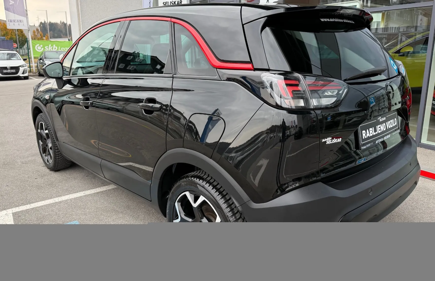 Zunanja slika - Opel Crossland - 1.2 TURBO 96KW GS-Line - AVTOMATIK - ODLIČEN - 4
